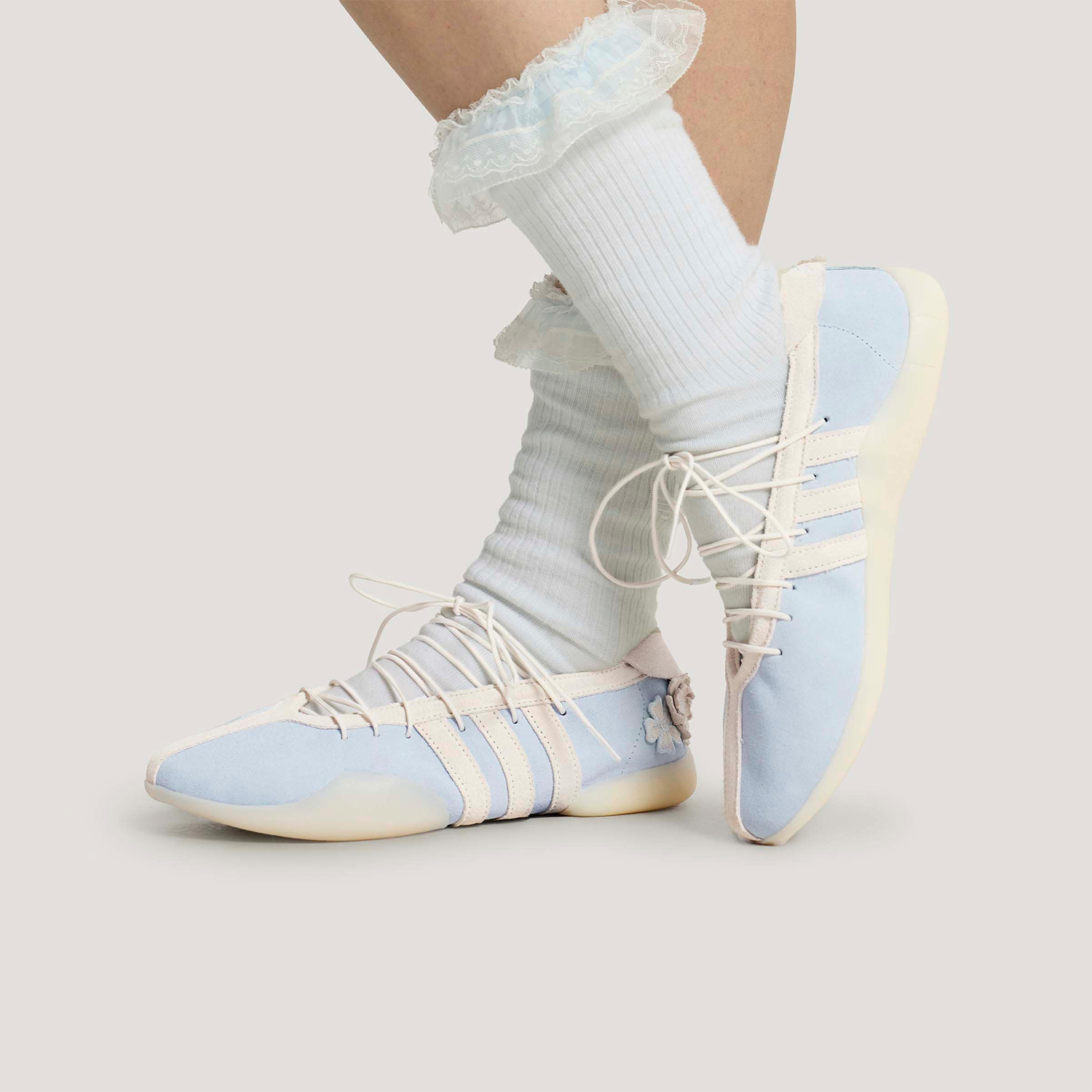 Adidas Shoes Samba - รองเท้าลำลองสไตล์บัลเล่ต์พื้นบางสำหรับผู้หญิง Adidas รุ่น Clover แท้ รุ่น
