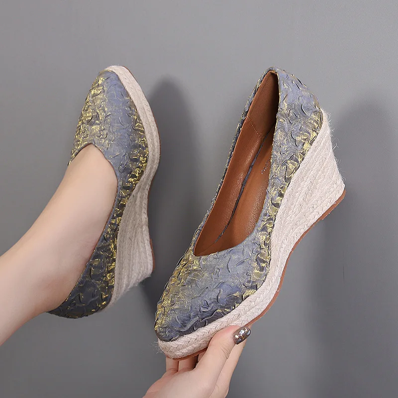 รองเท้าส้นสูงแบบแพลตฟอร์มลายดอ - Espadrille Slip On บทวิจารณ์และราคา