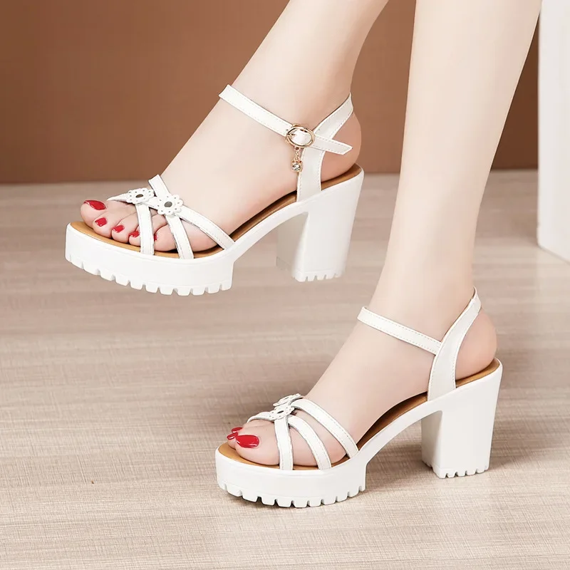 รองเท้าส้นสูงแบบแพลตฟอร์มหนังน - Casual Sandal Leather บทวิจารณ์และราคา