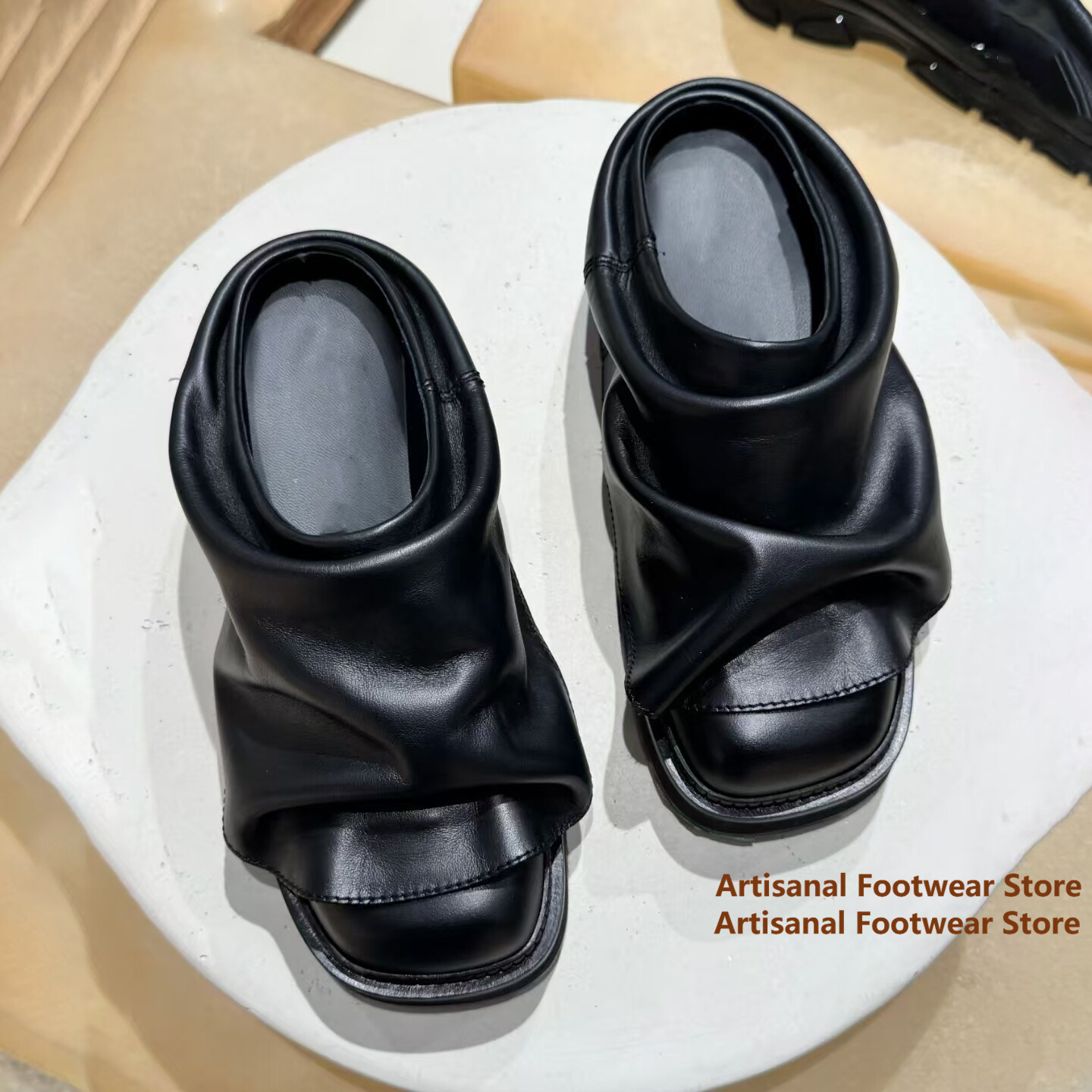 รองเท้าแตะหนังนิ่มแบบรัดส้น หั - Flip Flop Leather Men บทวิจารณ์และราคา